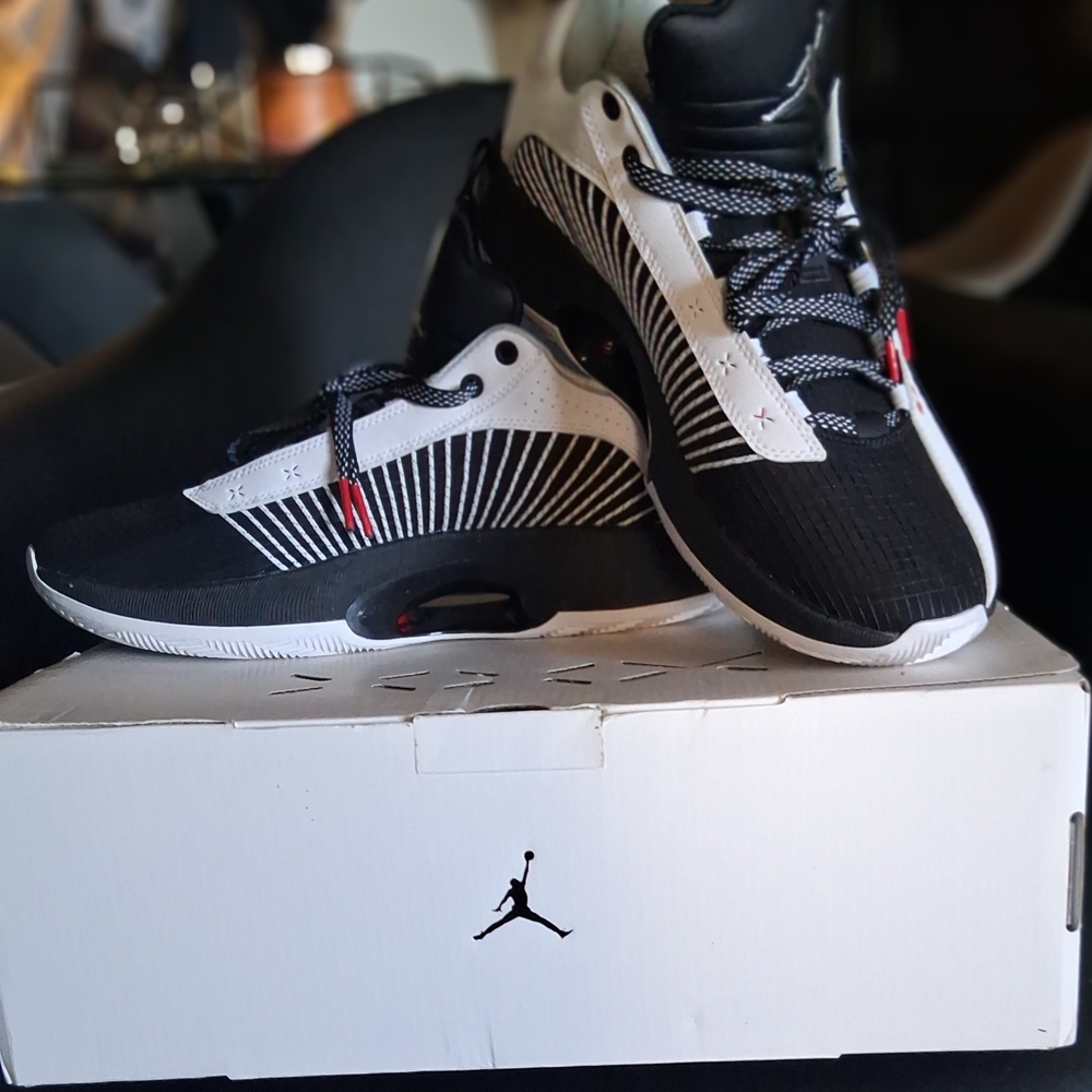 Jordan XXXV White Metallic Silver Black Low Mens 11.5 With Original Box - Picture 13 of 16